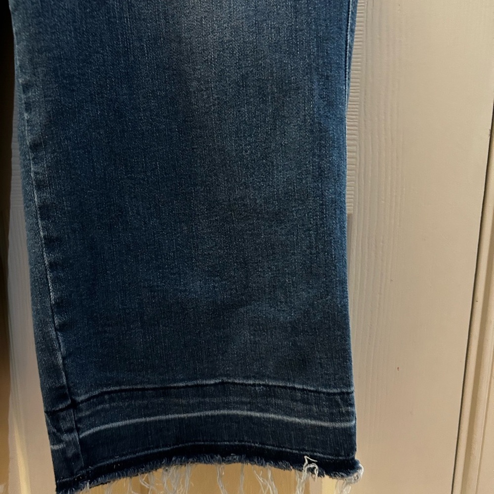 Judy Blue Los Angeles Straight Leg Jeans - Picture 4 of 9